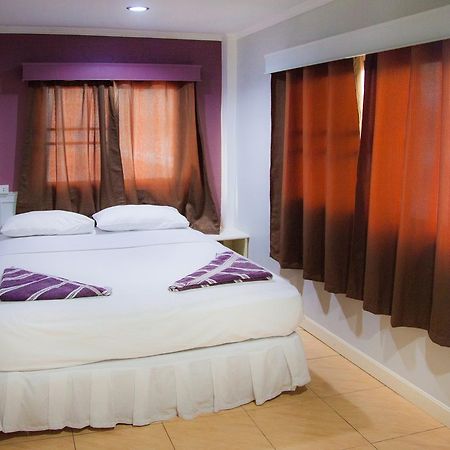 G.I Lodge Jomtien Beach Eksteriør billede